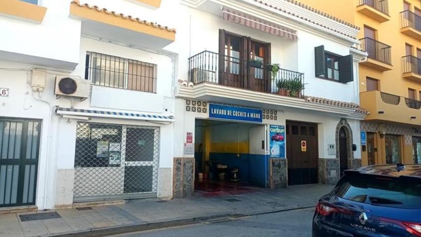 ESTUPENDO LOCAL COMERCIAL EN VENTA EN EL CENTRO DE SABINILLAS photo 0