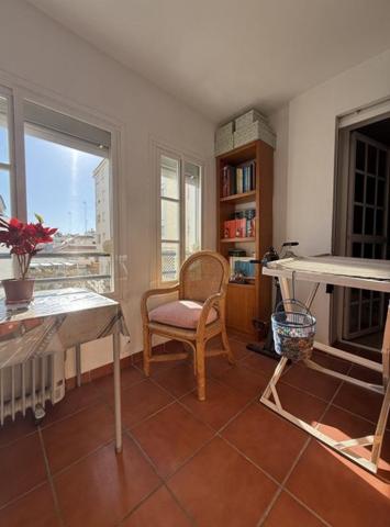 SE VENDE PISO MUY CÉNTRICO Y AMPLIO DE ESTEPONA. photo 0