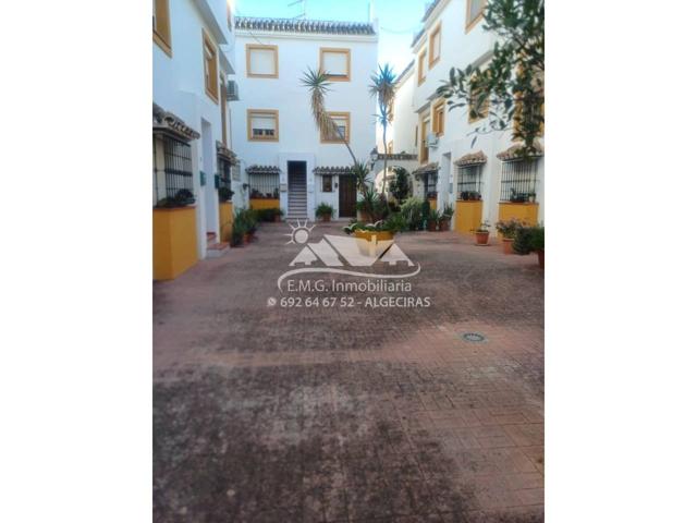 ADOSADO EN LOS BARRIOS photo 0