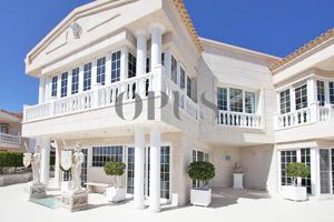 Villa en el Golf Costa Adeje photo 0