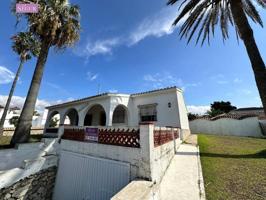 Villa En venta en Conil De La Frontera photo 0