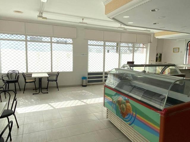 Local En venta en Barbate photo 0