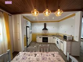 AMPLIO PISO REFORMADO EN LA ZONA BAJA DE CONIL photo 0