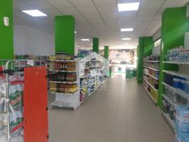 Exclusiva Oportunidad Comercial en Salou! Amplio Local de Supermercado con Traspaso y Cambio de Uso Comercial!! photo 0