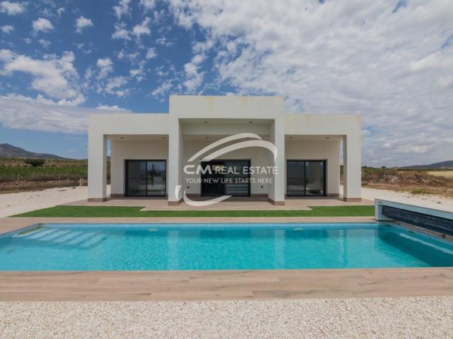 Villa En venta en El Pinós - Pinoso photo 0