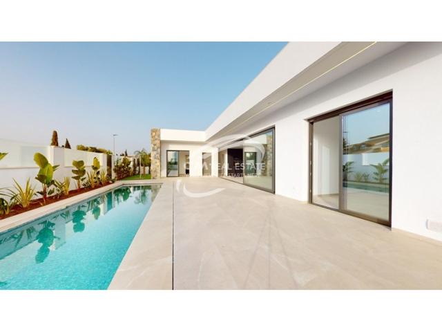 Villa En venta en Los Alcázares photo 0