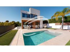 Villa En venta en La Nucia photo 0