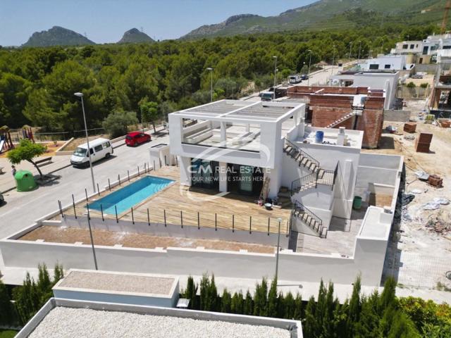 Villa En venta en Polop photo 0