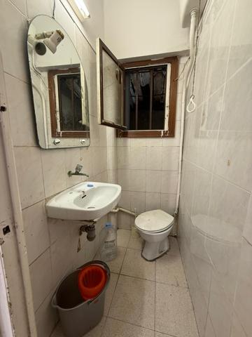 Local En venta en L'Hospitalet de Llobregat photo 0