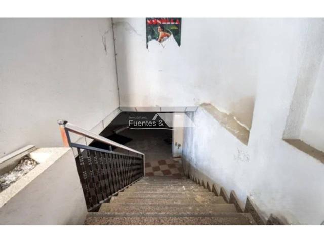 SE VENDE LOCAL EN PUERTA DE LORCA BAZA photo 0