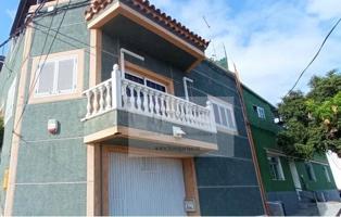 Villa En venta en Telde photo 0