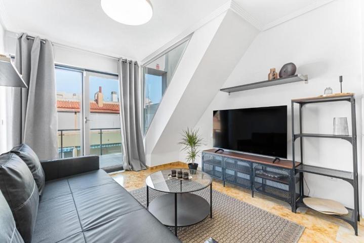 Impresionante ático con licencia turistica y solarium enorme con vistas al mar photo 0