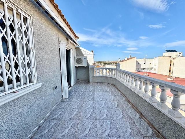 Fantástico ático con vistas despejadas y excelentes calidades photo 0