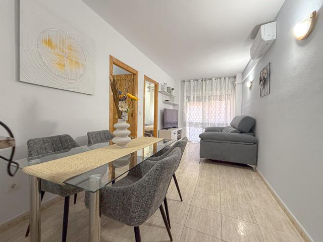 Apartamento con increíble diseño y terraza orientación sur con vistas a piscina photo 0