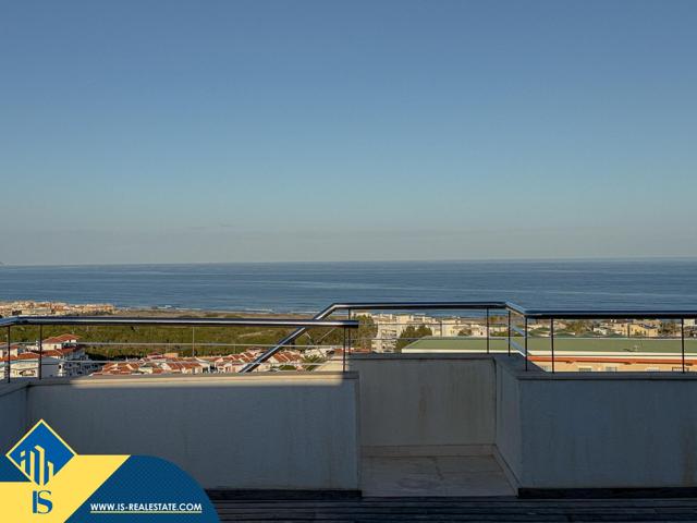 Impresionante ático con gigantesco solárium y preciosas vistas panorámicas al mar + Garaje incluido photo 0