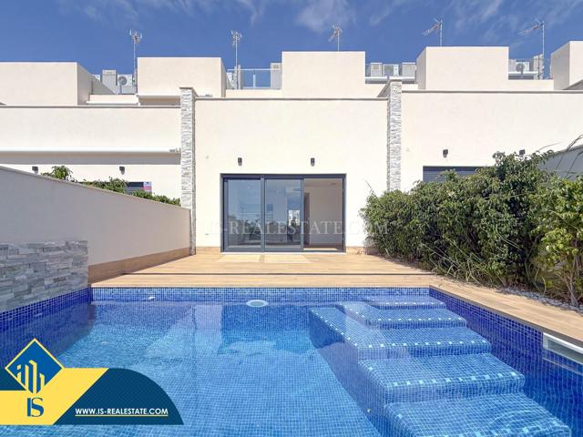 Oferta Especial! Fantastico chalet nuevo a estrenar con vistas frontales al mar y piscina privada photo 0
