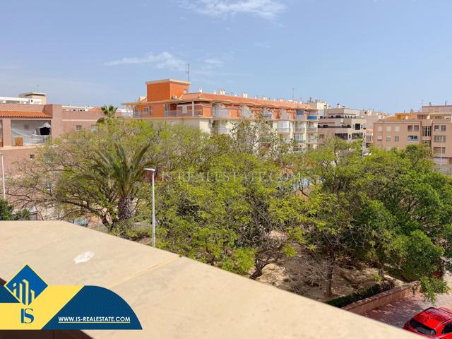 Nuevo a Estrenar! Estupendo apartamento con vistas despejadas a 250 metros de la playa de la mata photo 0