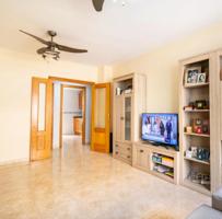 Apartamento en el centro de Torrevieja con balcón y a 10 minutos de la playa photo 0