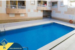 Oportunidad! Apartamento centrico con piscina comunitaria y licencia turística! photo 0