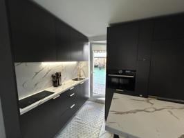 Gran apartamento de 2 habitaciones + 2 plazas de garaje incluido a 250 metros de la playa! photo 0