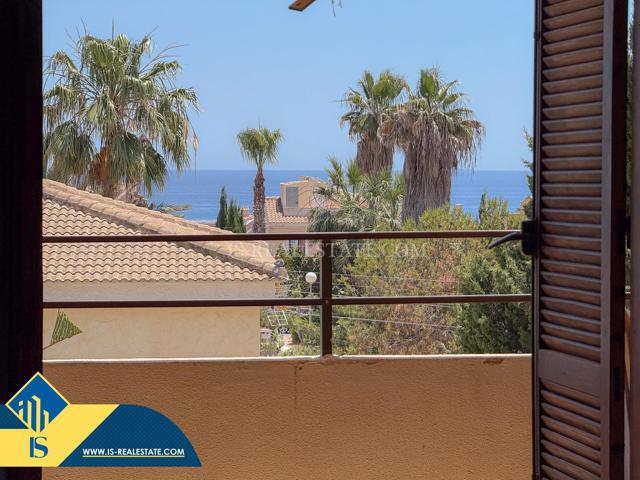 Oferta Especial ! Fantástico apartamento con impresionantes despejadas y al mar photo 0