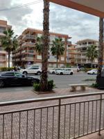 Gran apartamento de 3 habitaciones + Garaje a 100m del mar photo 0