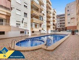 Bellisimo apartamento con excelente diseño, completamente exterior (Todas las ventanas a la calle) + Piscina comunitaria photo 0