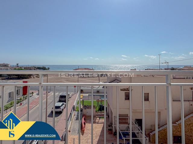 ¡Oportunidad! Fantástico apartamento con gran terraza e increíbles vistas panorámicas al mar photo 0