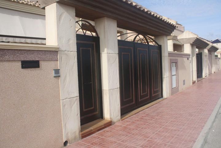 Impresionante Adosado en Los Altos, Torrevieja - Ideal para Vivir photo 0