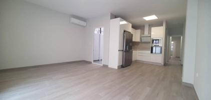 Oportunidad! Piso totalmente reformado en el centro de Torrevieja photo 0