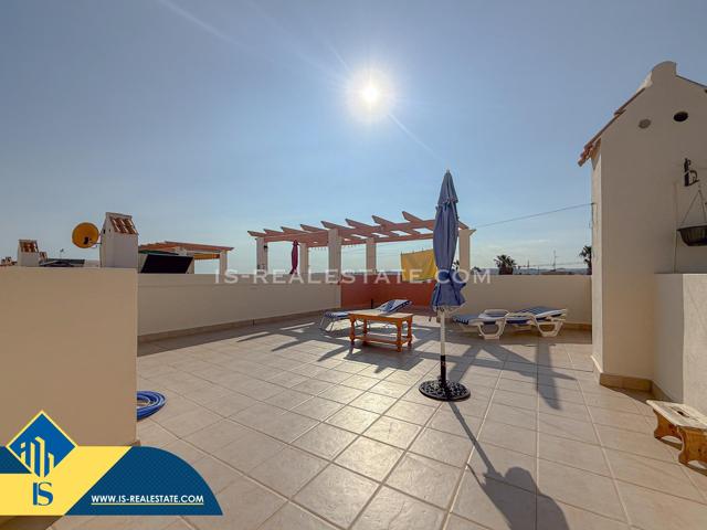 Exclusivo bungalow luminoso y funcional con gigantesco solarium privado y preciosas vistas panorámicas al mar + Garaje incluido photo 0