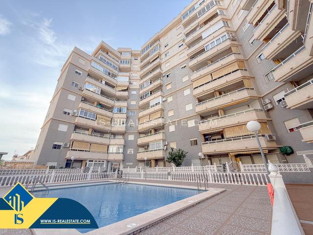 ¡La vida se ve mejor desde arriba! Encantador apartamento con vistas panorámicas y al mar + Garaje incluido en el precio +Piscina comunitaria photo 0