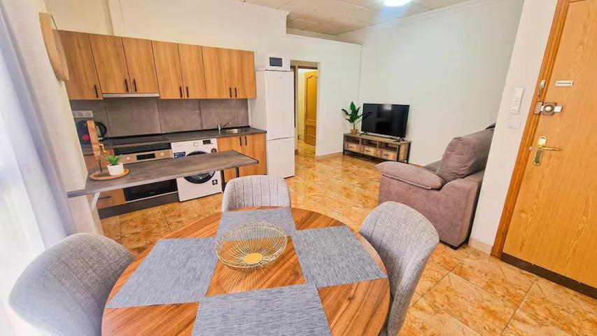Apartamento en el Centro de Torrevieja - Oportunidad Única photo 0