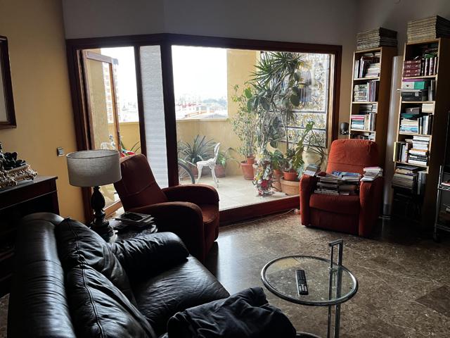 Piso En venta en Pol alameda photo 0