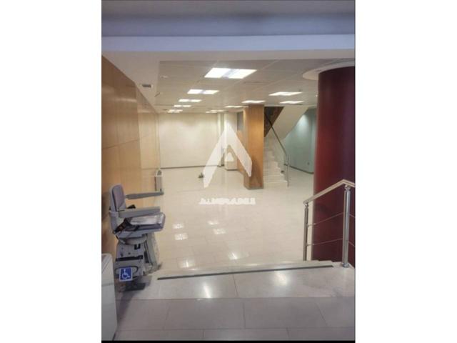 LOCAL EN PLENO CENTRO photo 0