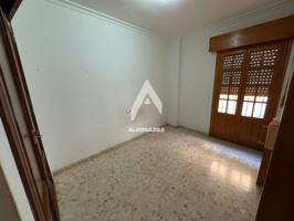 Venta de piso en Antequera photo 0