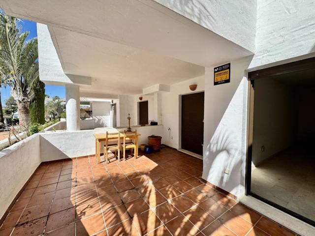 Planta Baja En venta en Sun Beach, Estepona photo 0