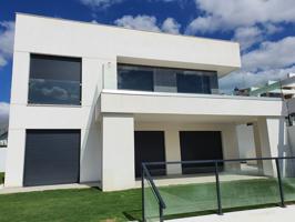Casa En venta en Manilva photo 0