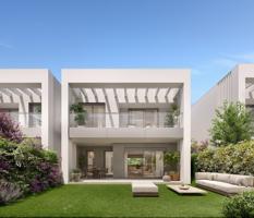 Unifamiliar Pareada En venta en Marbella photo 0