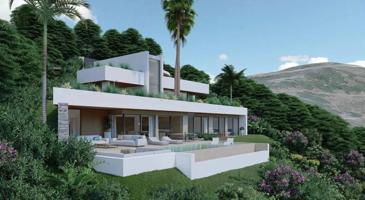 Unifamiliar Pareada En venta en Benahavis photo 0