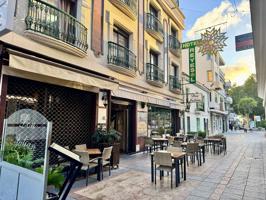 ¡Restaurante consolidado con gran terraza en el corazón de photo 0