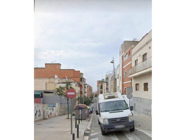 Casa en venta en Llefià-Artigues(08914) photo 0