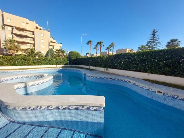 Piso En venta en Urbanización Los Delfines, Salobreña photo 0