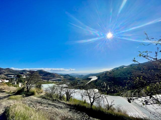 Encantadora Finca Rústica en Itrabo a un Precio Inigualable photo 0