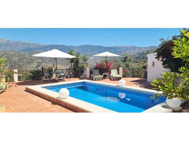 Villa En venta en Sayalonga photo 0