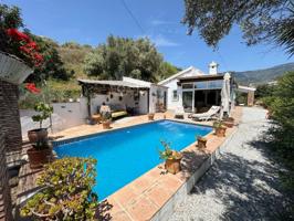 Villa En venta en Árchez photo 0