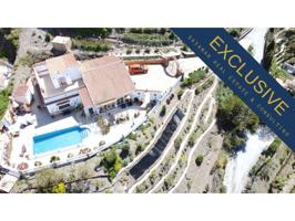 Villa En venta en Sayalonga photo 0