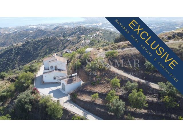 Villa En venta en Sayalonga photo 0