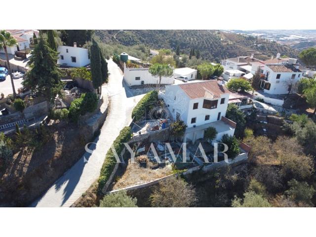 Villa En venta en Sayalonga photo 0