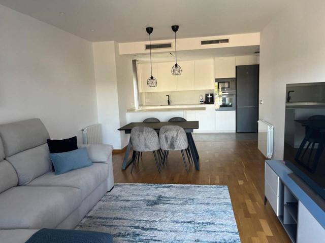 Moderna vivienda en residencial con piscina y zonas comunes photo 0